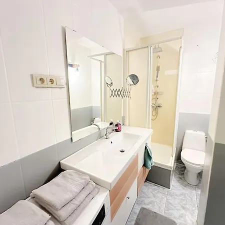 Apartament Edmunda Calliera Apartament *