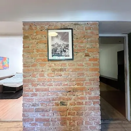 Daire Apartament Edmunda Calliera *